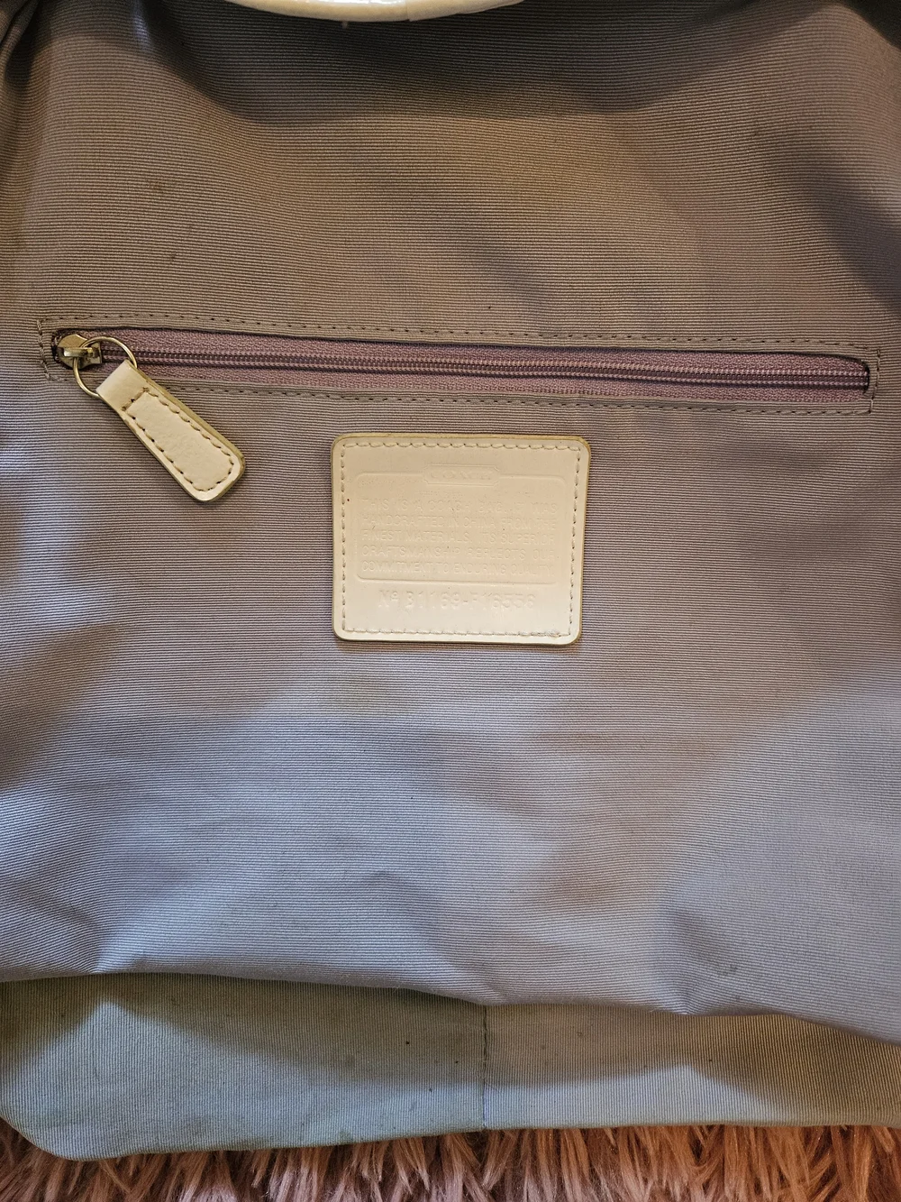 Y2K✨️Coach Tan Daisy Signature Canvas Backpack - Picture 14 of 16